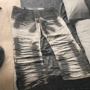 Stone wash jeans
